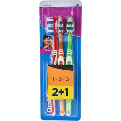 ORAL-B | فرشة اسنان أورال بي كلاسيك متوسطة 2 + 1