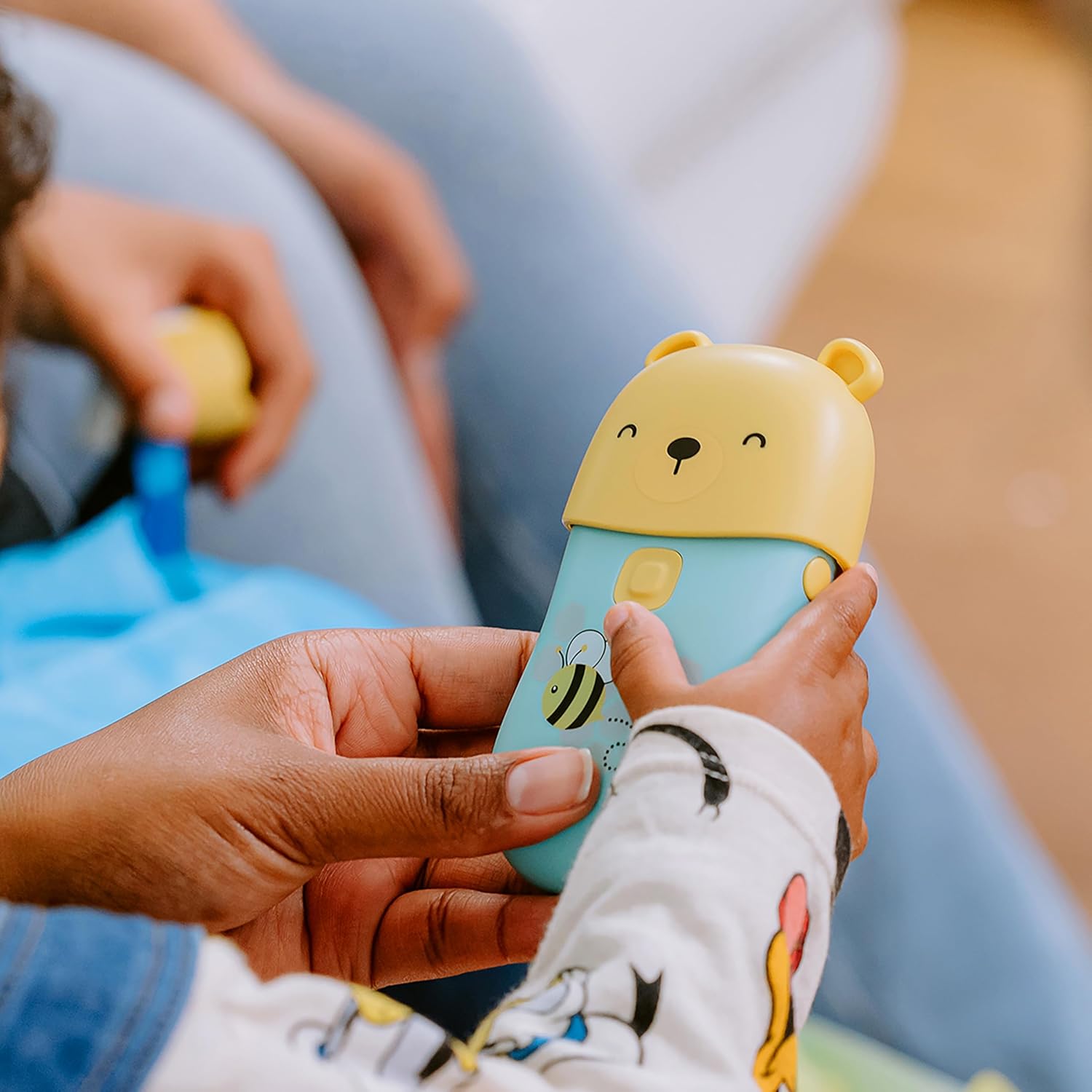 WAHL | ماكينة قص شعر الأطفال من وال للاستخدام الجاف/الرطب، بطارية ليثيوم أيون قابلة لإعادة الشحن، 027-70002، (ضمان لمدة عامين)