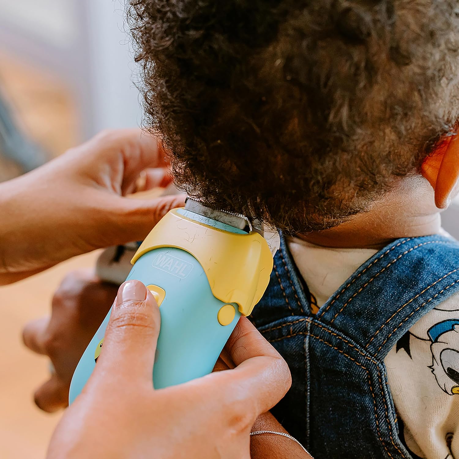 WAHL | ماكينة قص شعر الأطفال من وال للاستخدام الجاف/الرطب، بطارية ليثيوم أيون قابلة لإعادة الشحن، 027-70002، (ضمان لمدة عامين)