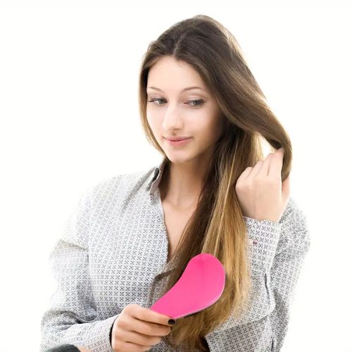 Hair brush That Prevents Tangling And Promotes Smooth Hair